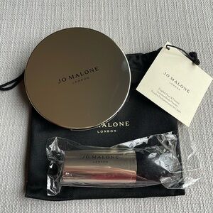 Jo Malone London Limited-Edition English Pear & Freesia Scented Body Powder